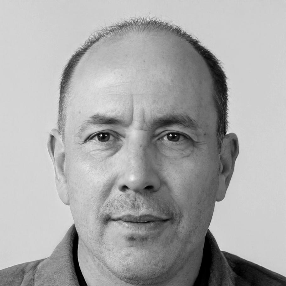 Carlos Mendoza, cliente satisfecho